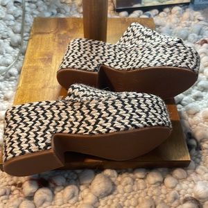 Zara Woven Platforms